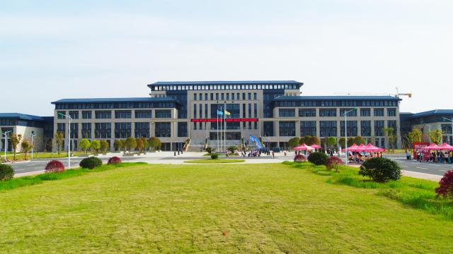 江西农业大学南昌商学院专升本校园环境