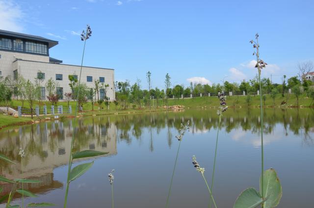 江西农业大学南昌商学院专升本学校环境